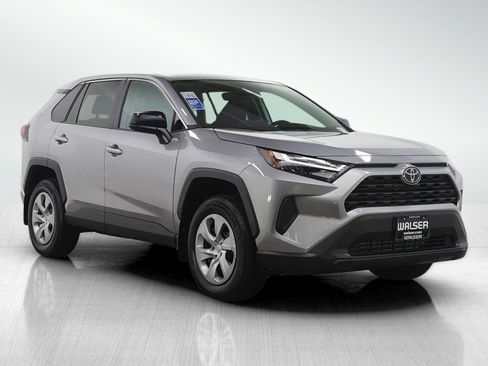 Used 2023 Toyota RAV4 LE image 7