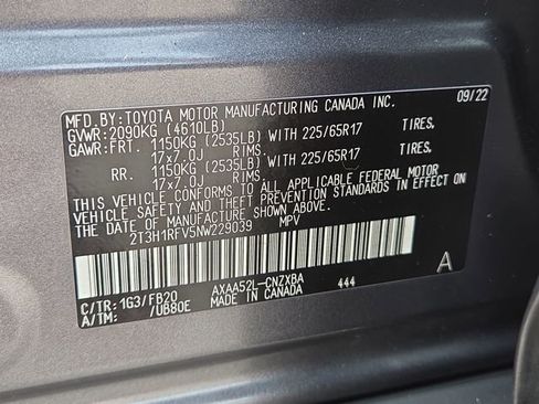 Used 2022 Toyota RAV4 LE FWD image 32