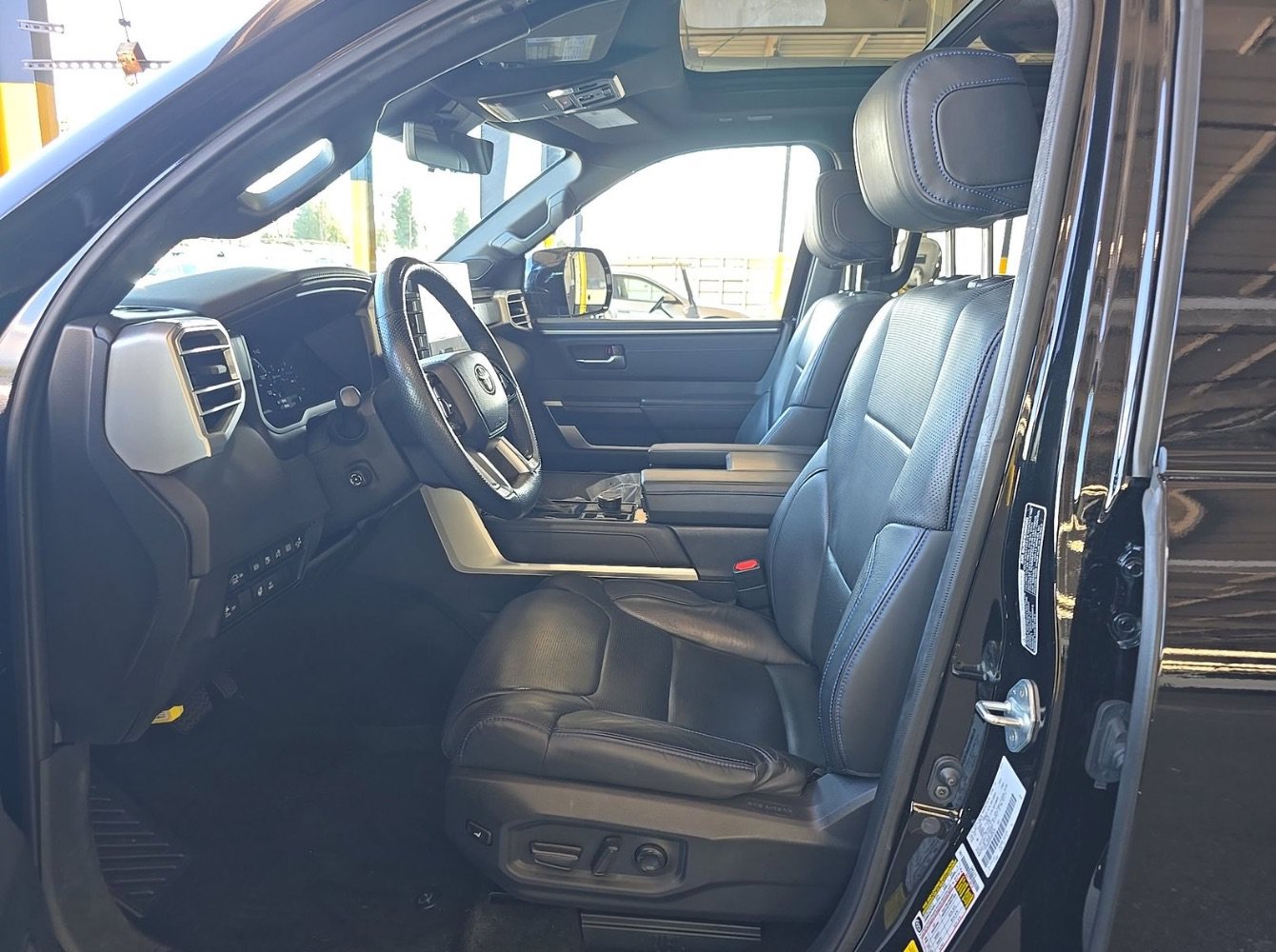 Used 2024 Toyota Sequoia Platinum AWD/4WD image 7