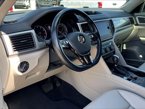 Used 2018 Volkswagen Atlas SE image 17