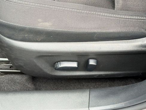 Used 2025 Nissan Altima 2.5 SV FWD image 15