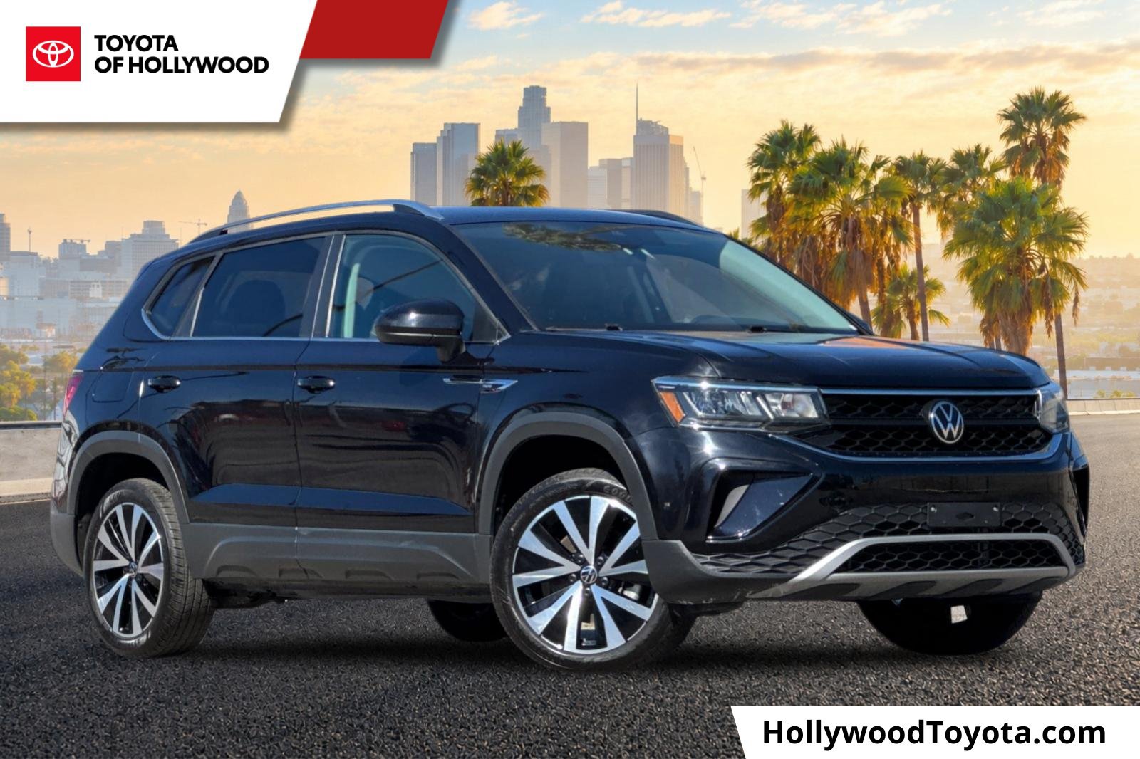 Used 2024 Volkswagen Taos SE FWD image 1