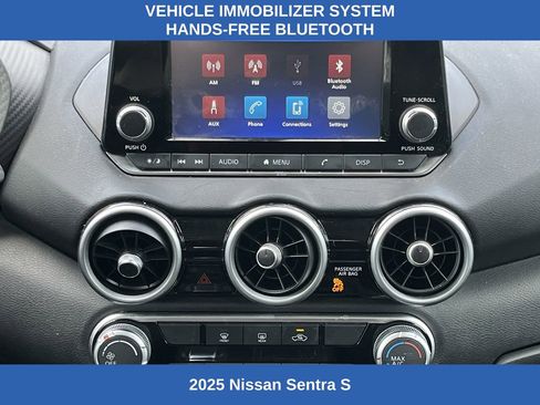 Used 2025 Nissan Sentra S image 3
