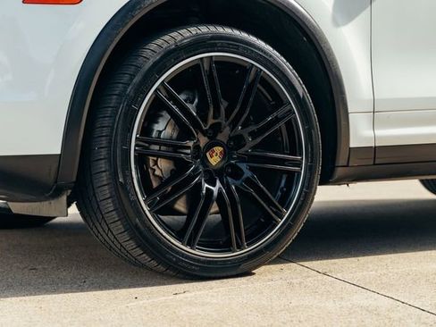 Used 2016 Porsche Cayenne S AWD/4WD image 86