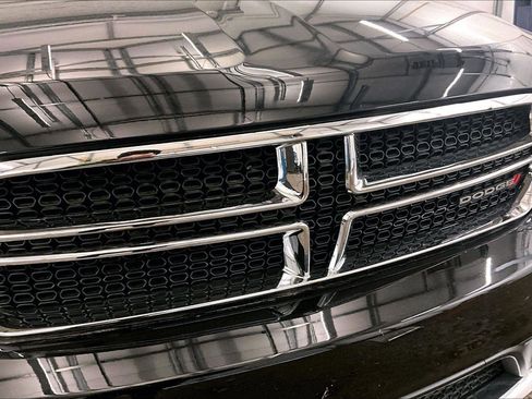 Used 2019 Dodge Durango SXT w/ 3rd Row Seating Group image 31