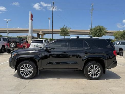 Used 2025 Toyota 4Runner Limited AWD/4WD image 8