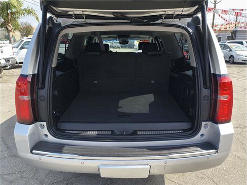 Used 2015 Chevrolet Suburban LTZ image 12