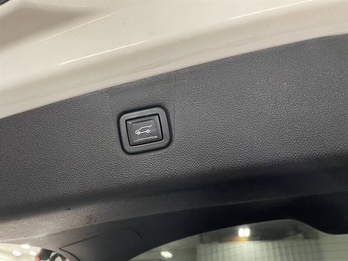 Used 2021 Chevrolet Blazer LT FWD image 22