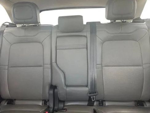 Used 2025 Lincoln Corsair AWD w/ Jet Appearance Package image 19