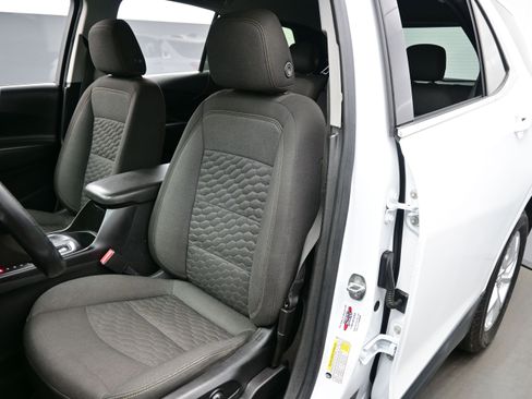 Used 2020 Chevrolet Equinox LT AWD/4WD image 11