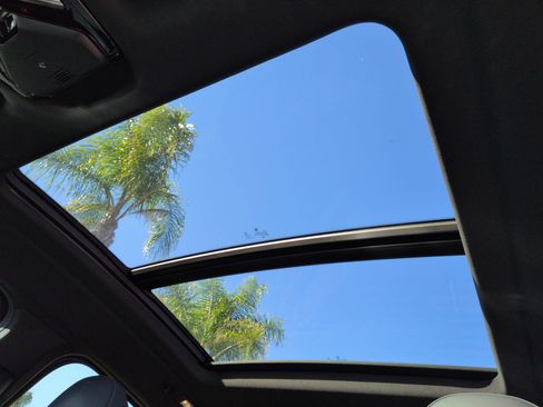 Used 2023 BMW X4 M w/ Competition Package image 28