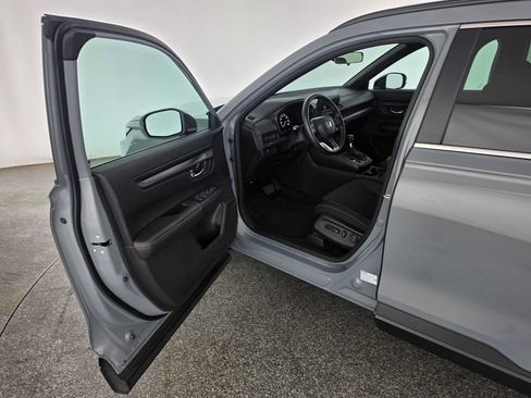 Used 2025 Honda CR-V Sport image 19