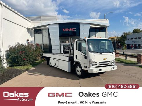 Used 2024 Chevrolet Low Cab Forward 5500XD image 1