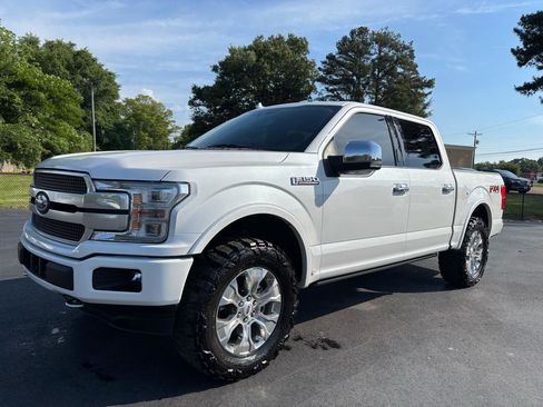 Used 2018 Ford F150 Platinum w/ Equipment Group 701A Luxury AWD/4WD image 2