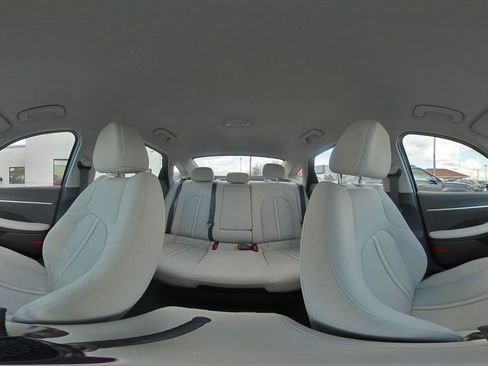 Used 2025 Hyundai Sonata SEL FWD image 42