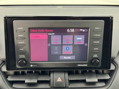 Used 2022 Toyota RAV4 XLE image 22