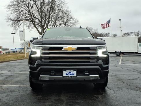 Certified 2022 Chevrolet Silverado 1500 High Country w/ High Country Premium Package image 2