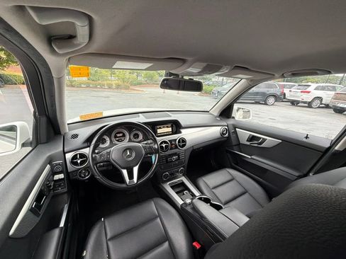 Used 2015 Mercedes-Benz GLK 350 2WD image 8