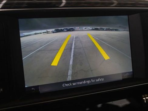 Used 2018 Jaguar F-PACE S image 18