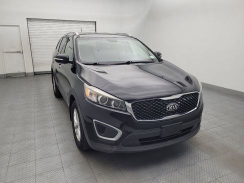Used 2017 Kia Sorento AWD image 14