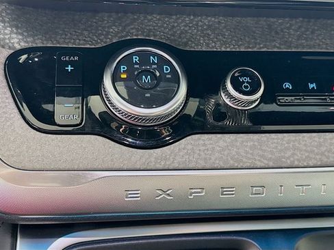 New 2026 Ford Expedition Tremor image 17