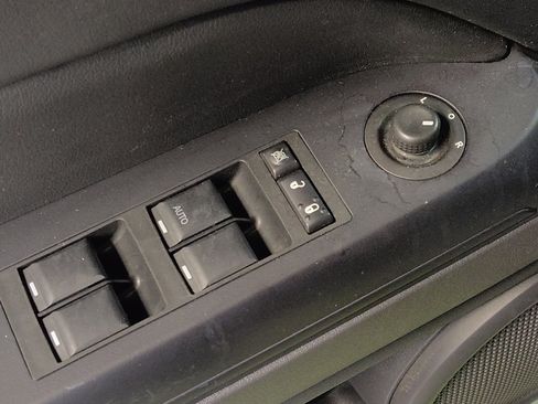 Used 2016 Jeep Patriot Sport w/ Power Value Group FWD image 27