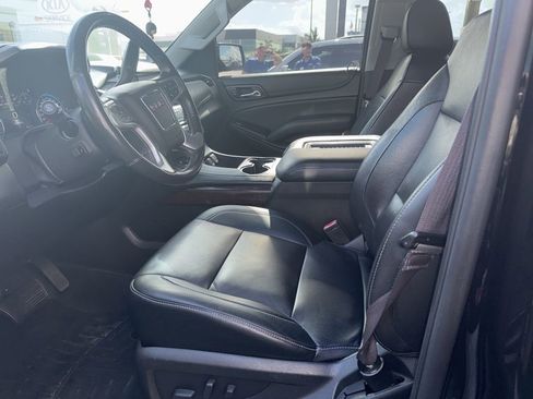Used 2017 GMC Yukon SLT w/ Open Road Package image 7