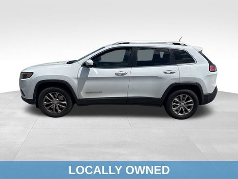 Used 2019 Jeep Cherokee Latitude w/ Popular Appearance Group image 3