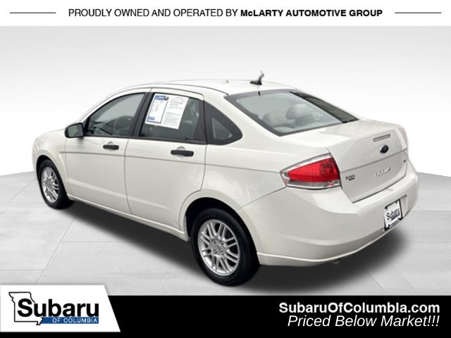 Used 2010 Ford Focus SE FWD image 7