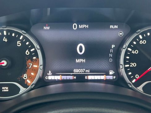 Used 2017 Jeep Renegade Trailhawk AWD/4WD image 18