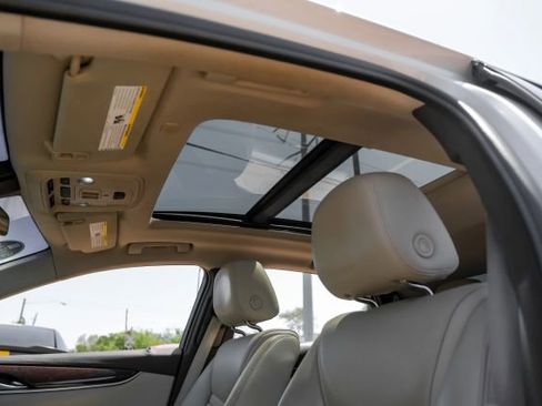 Used 2017 Cadillac XTS Luxury w/ Driver Awareness Package image 5