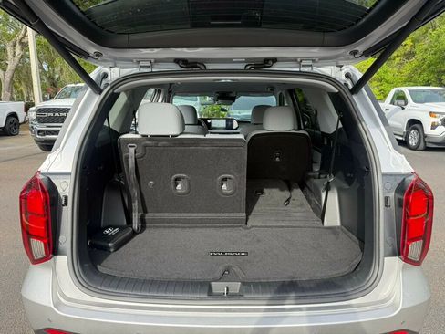 Used 2025 Hyundai Palisade SEL image 9