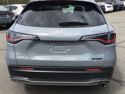 Used 2025 Honda HR-V Sport image 4