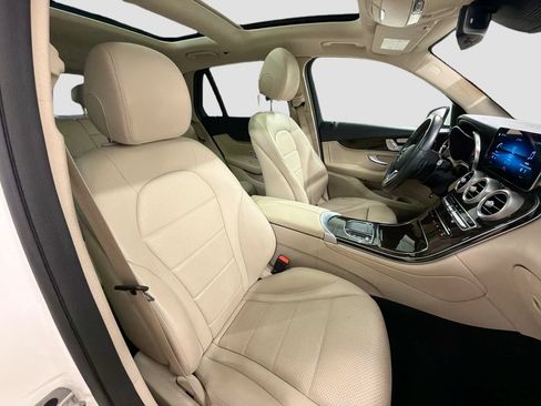 Certified 2022 Mercedes-Benz GLC 300 4MATIC image 27