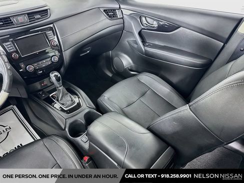 Certified 2020 Nissan Rogue SL w/ Premium Package AWD/4WD image 25