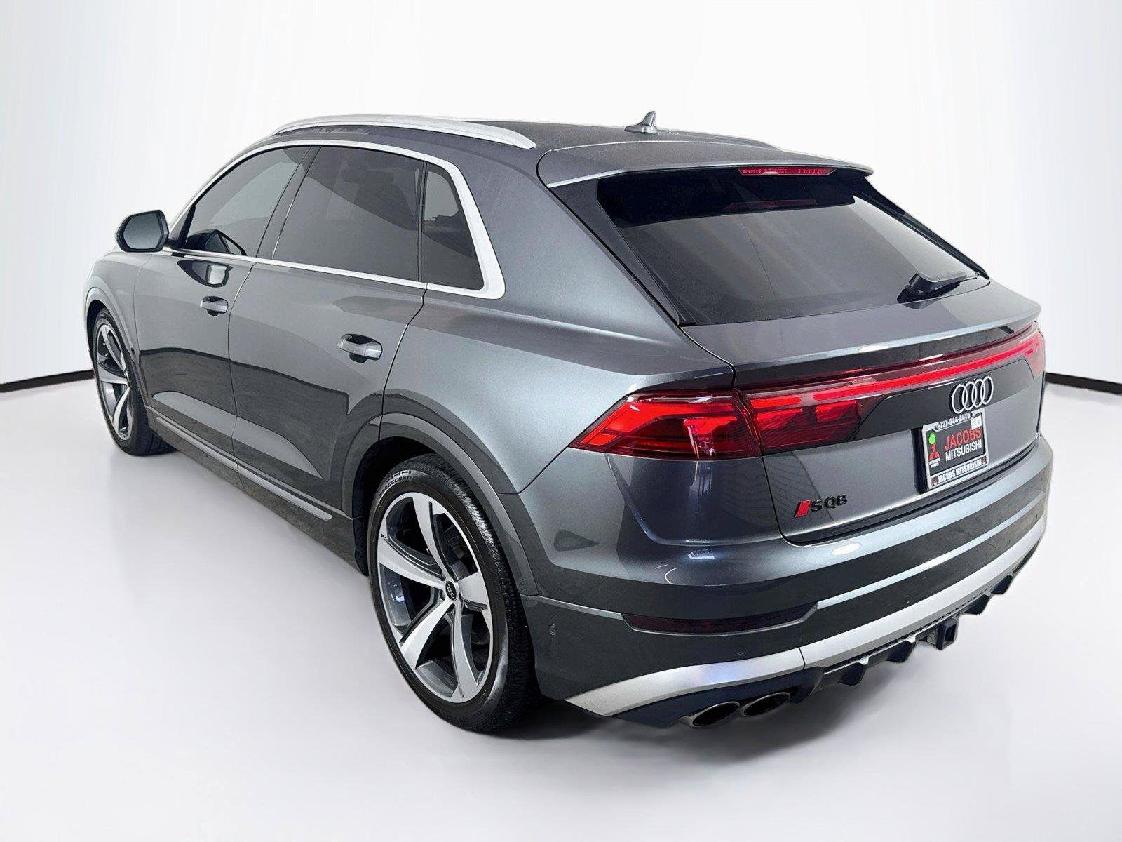 Used 2024 Audi SQ8 Prestige AWD/4WD image 3