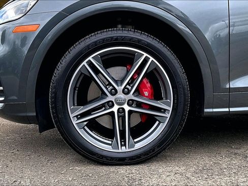 Used 2018 Audi SQ5 Prestige AWD/4WD image 12