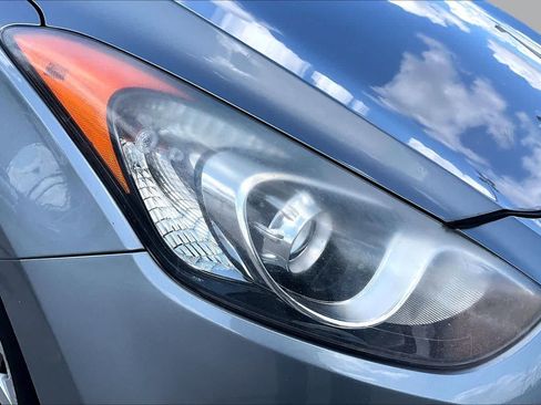 Used 2016 Hyundai Elantra GT FWD image 27