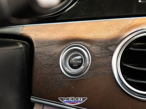 Used 2019 Mercedes-Benz E 300 4MATIC w/ Driver Assistance Package image 34