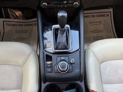 Used 2019 MAZDA CX-5 Touring image 25