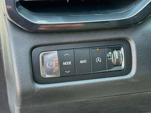 Used 2026 GMC Acadia AT4 w/ Luxury Package AWD/4WD image 10