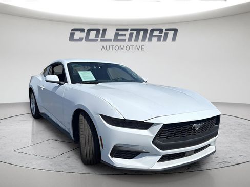 Used 2026 Ford Mustang Premium RWD image 6