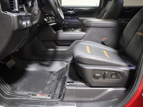 Used 2024 GMC Sierra 1500 AT4 w/ Technology Package image 21