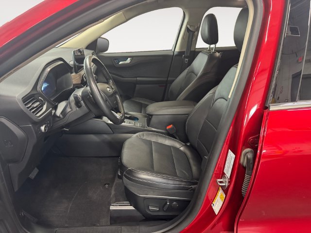 Used 2020 Ford Escape Titanium AWD/4WD image 7