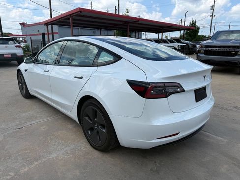 Used 2021 Tesla Model 3 Standard Range Plus RWD image 6