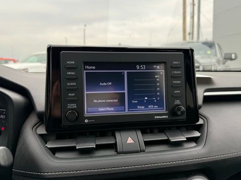 Used 2021 Toyota RAV4 XLE image 16