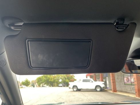 Used 2023 Honda HR-V Sport image 76