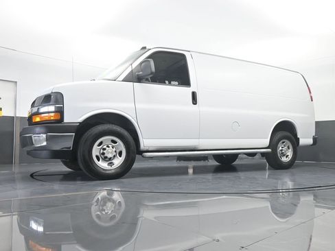 Used 2024 Chevrolet Express 2500 w/ Driver Convenience Package image 48