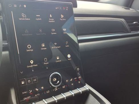 Used 2025 GMC Terrain Elevation w/ Elevation Premium Package image 25