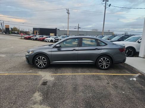 New 2026 Volkswagen Jetta Sport image 4